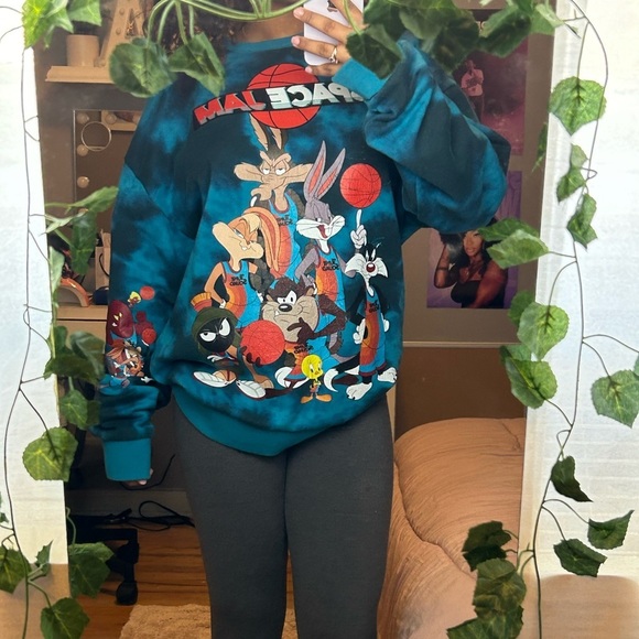 Space Jam Sweatshirt - Picture 1 of 2
